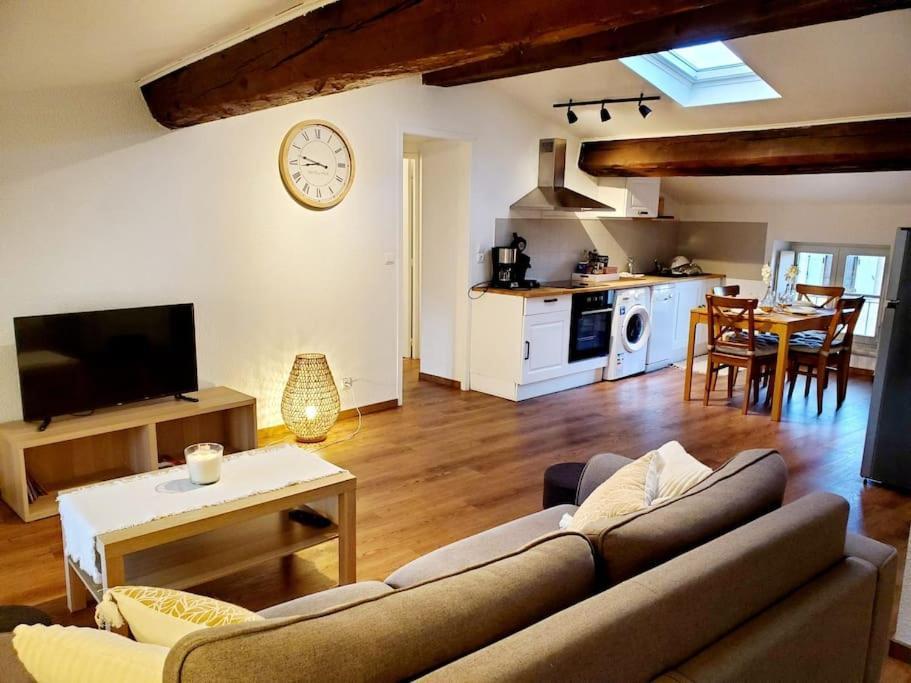 Appartement Chaleureux Au Pied De La Cite Avec Parking Carcasona Exterior foto
